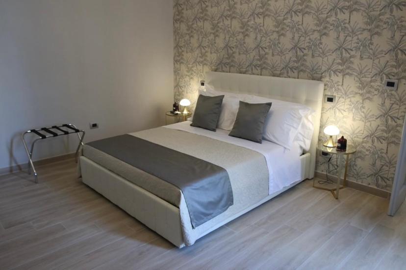 Calefati Gallery Luxury Apartment Bari Esterno foto