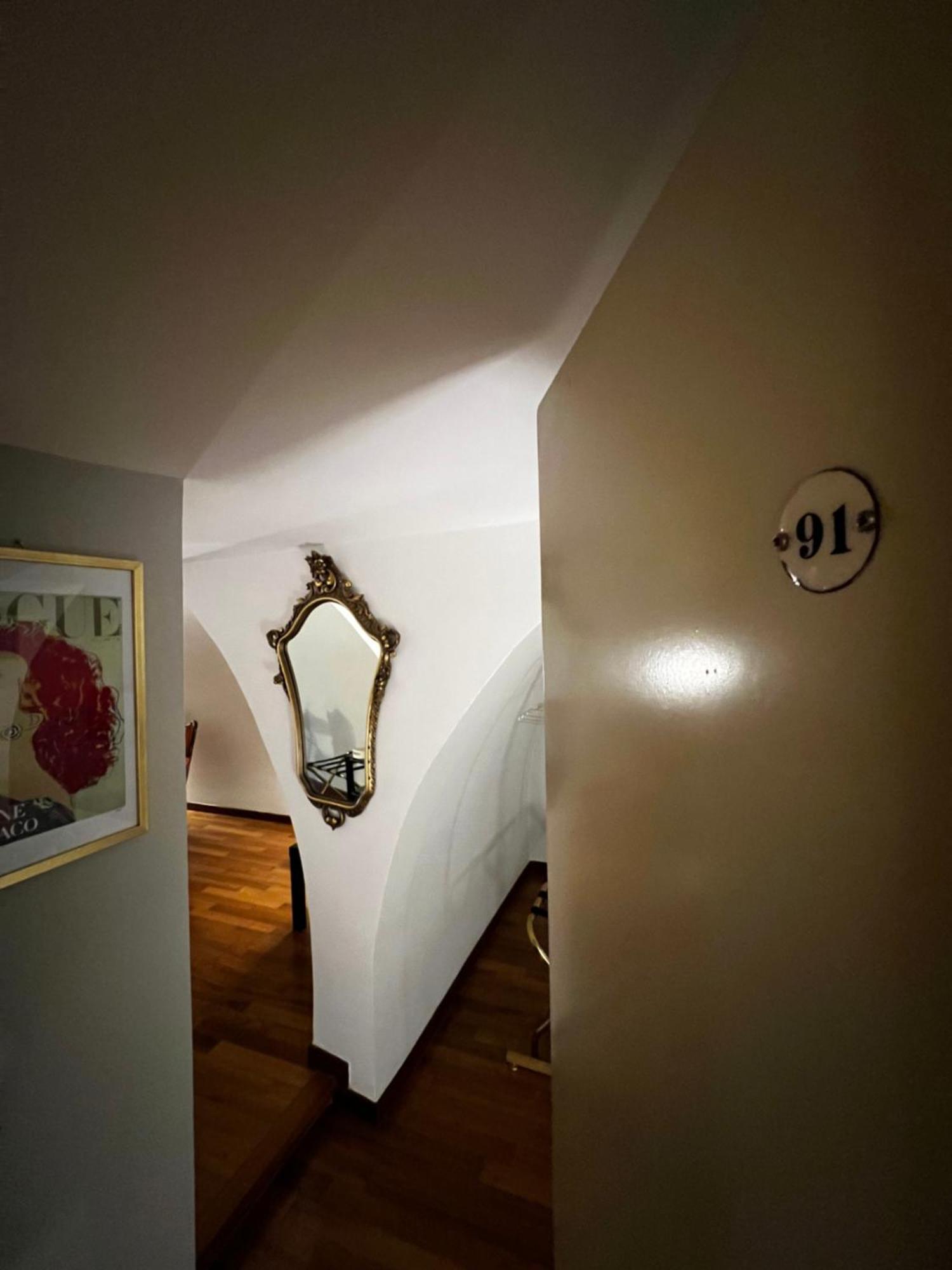 Calefati Gallery Luxury Apartment Bari Esterno foto