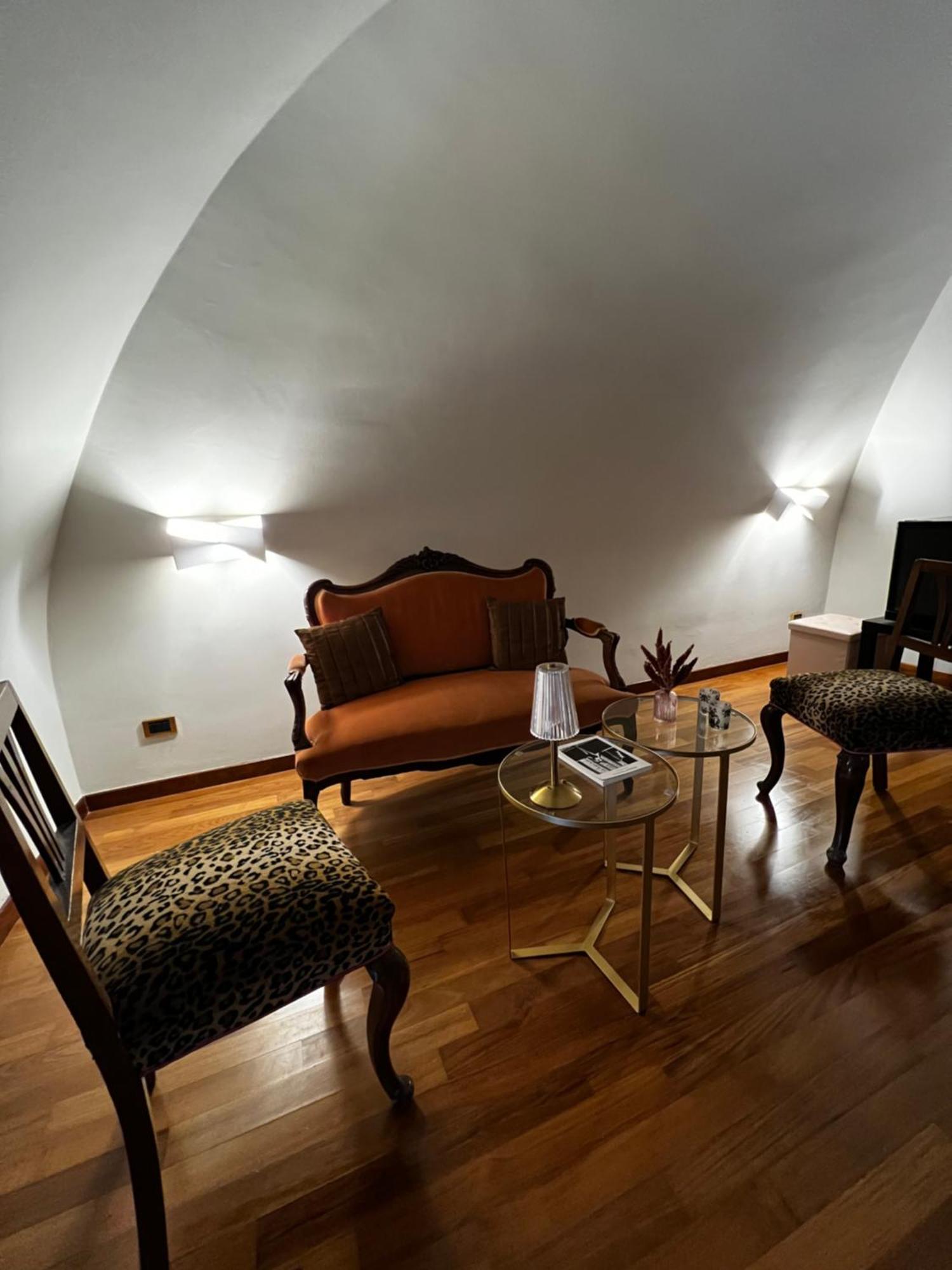Calefati Gallery Luxury Apartment Bari Esterno foto