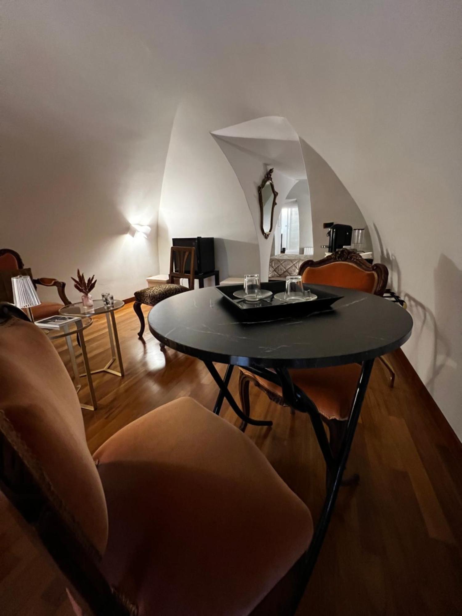 Calefati Gallery Luxury Apartment Bari Esterno foto